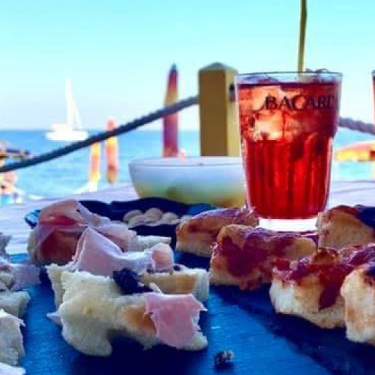 bagni-lo-scoglio-aperitivo-photo-03